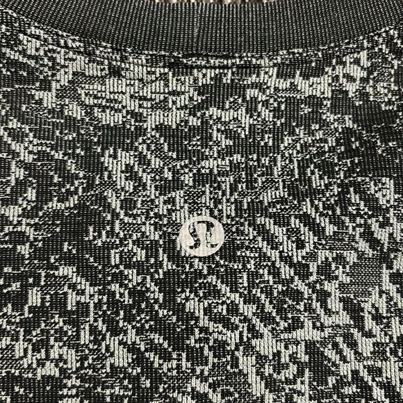 Lululemon Swiftly Breathe long sleeve - Picture 4 of 7